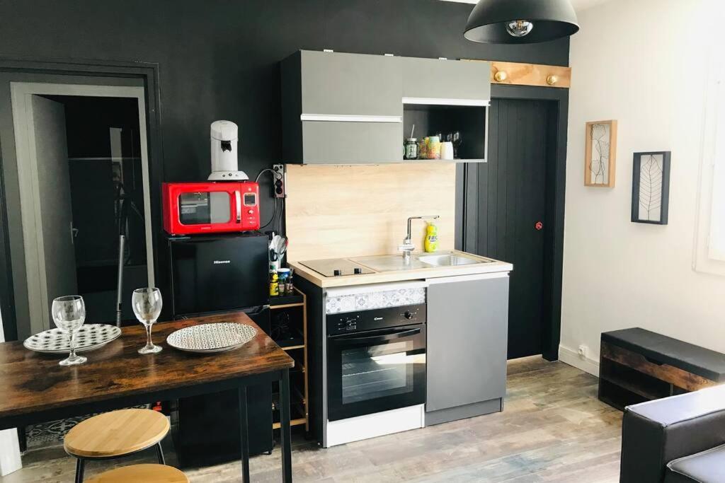 2/3 Pers, Centre Avec Parking. Apartment *
